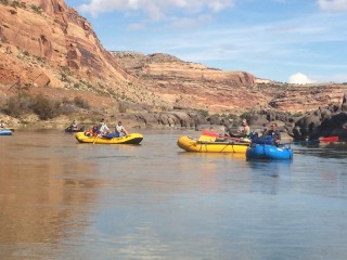 Rafting the Colorado River: Rafts on the Water near Blackrock
